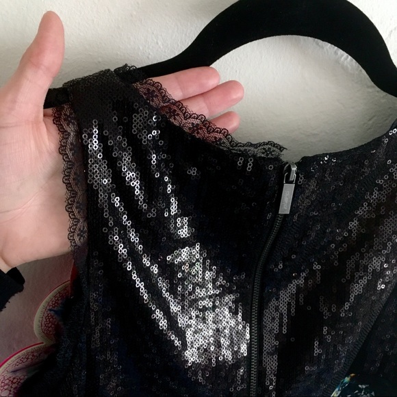 Dress Silky w/ Sequin Top diamonds print - Picture 5 of 8